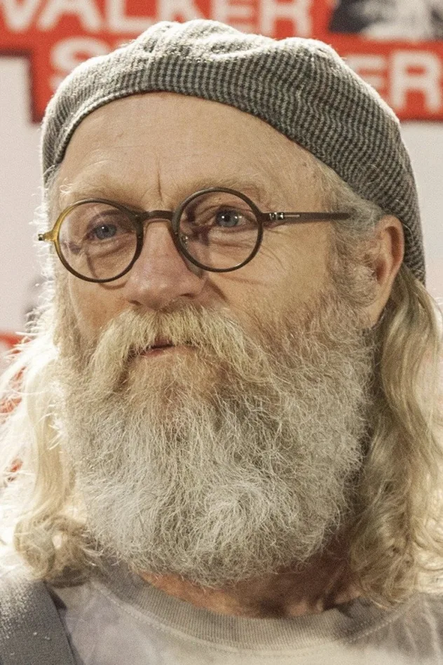 Russell Hodgkinson fotoğrafı