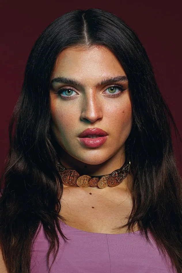 Mae Muller fotoğrafı