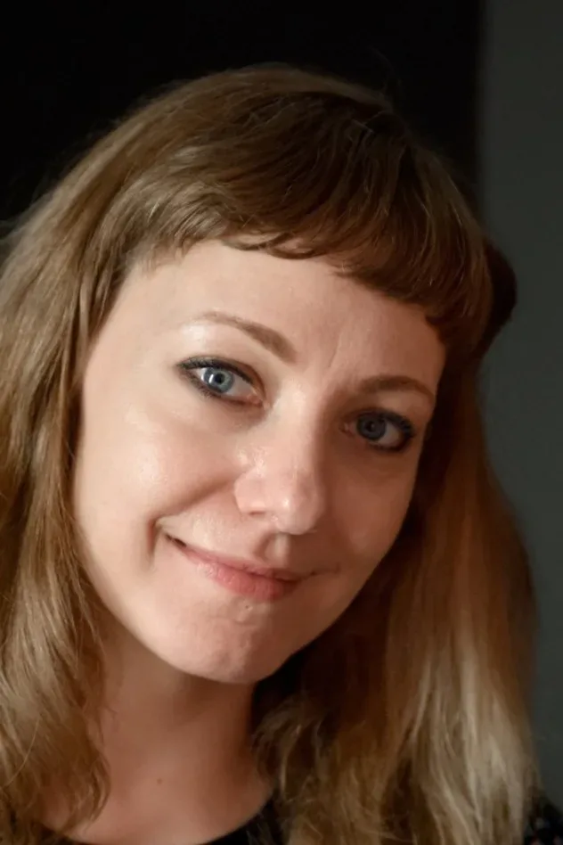 Обложка для Emily V. Gordon