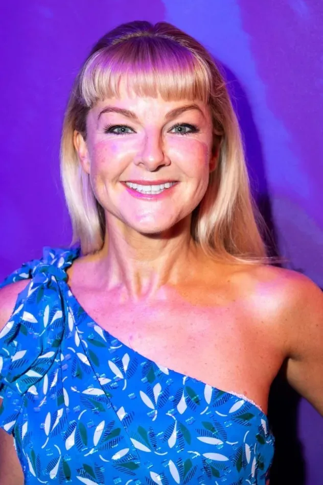 صورة الغلاف لـ Sarah Hadland