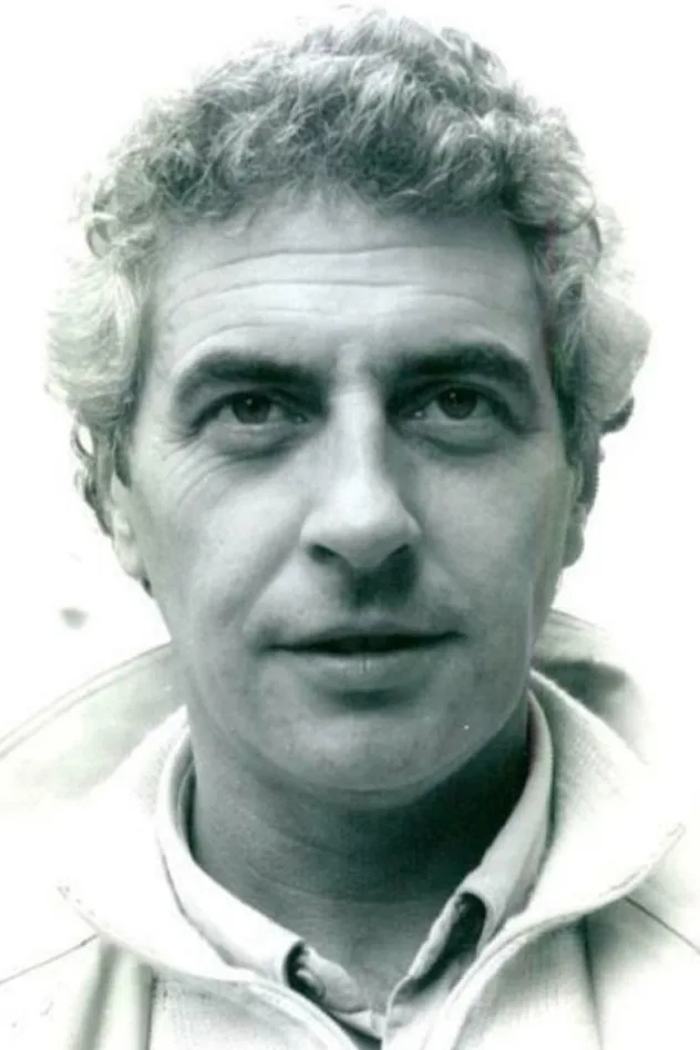 James Hazeldine fotoğrafı