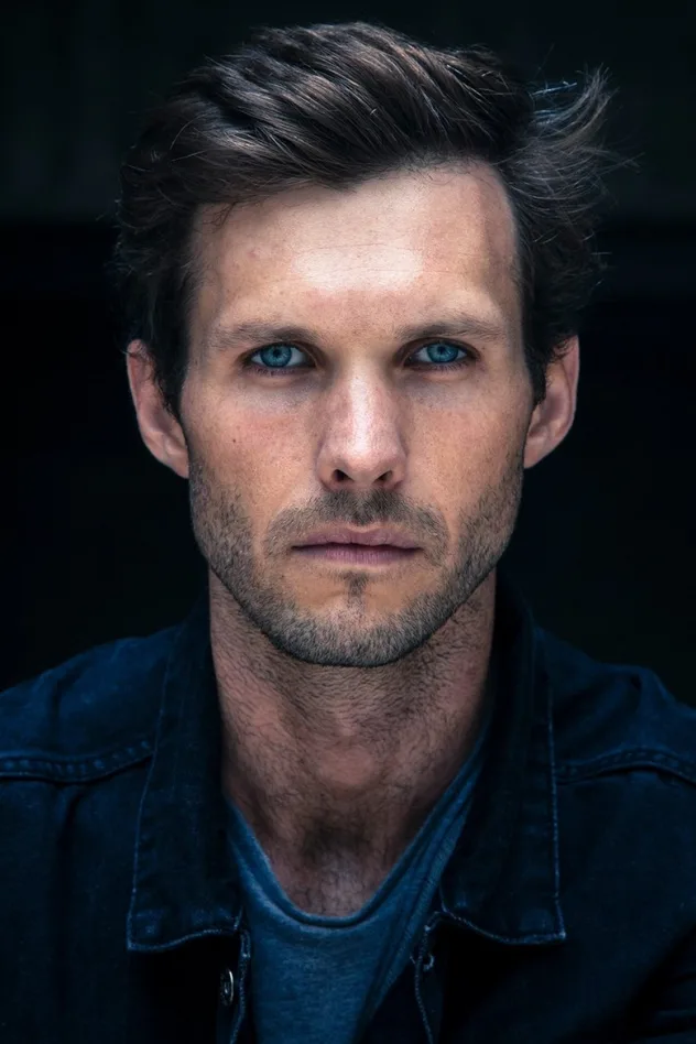 Benjamin Rigby fotoğrafı