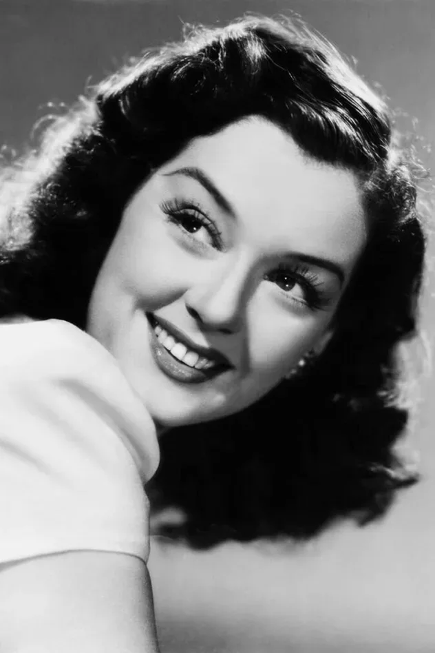 صورة الغلاف لـ Rosalind Russell