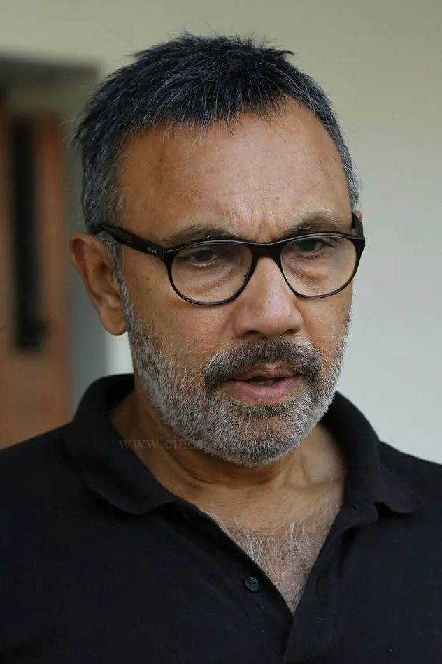 Sathyaraj fotoğrafı