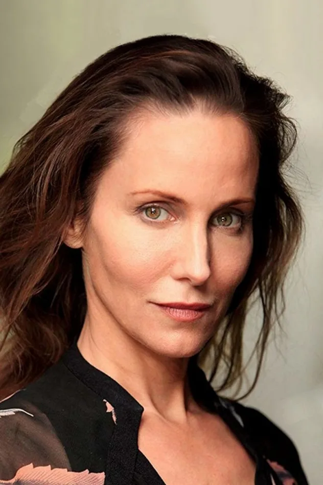 Nina Young fotoğrafı