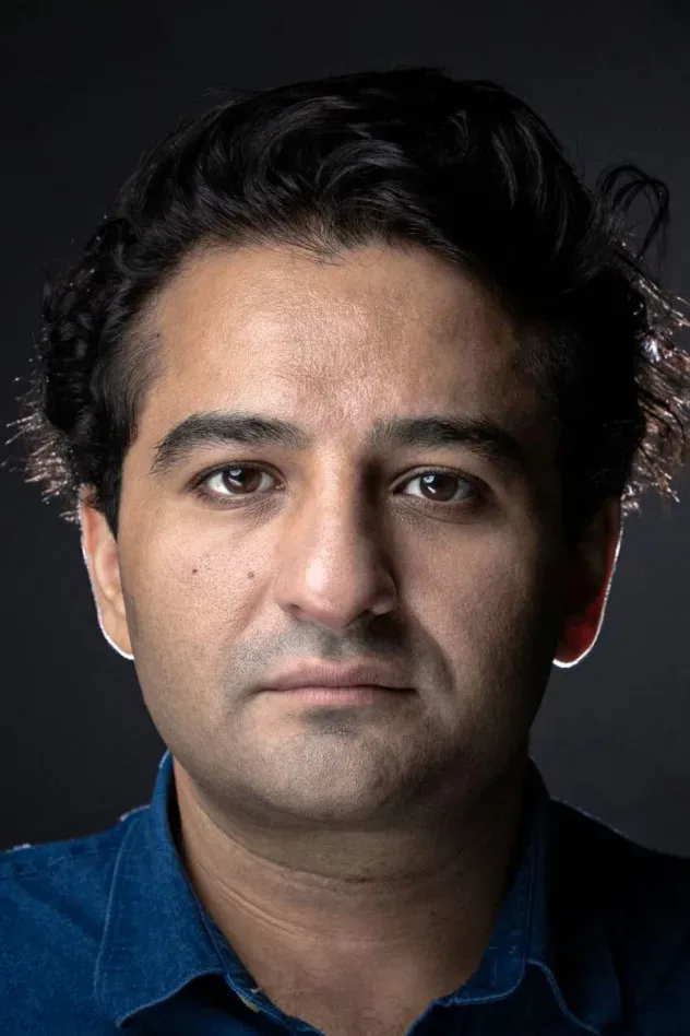 Imagen de portada para Nader Khademi