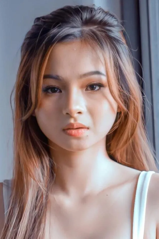 Angeli Khang fotoğrafı