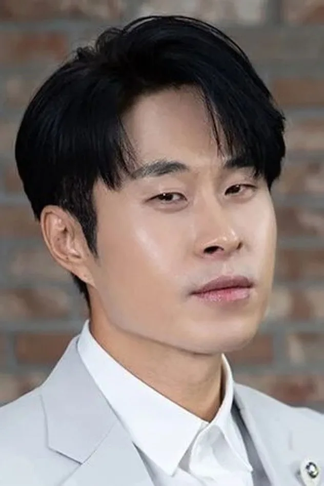 Min Do-yoon fotoğrafı