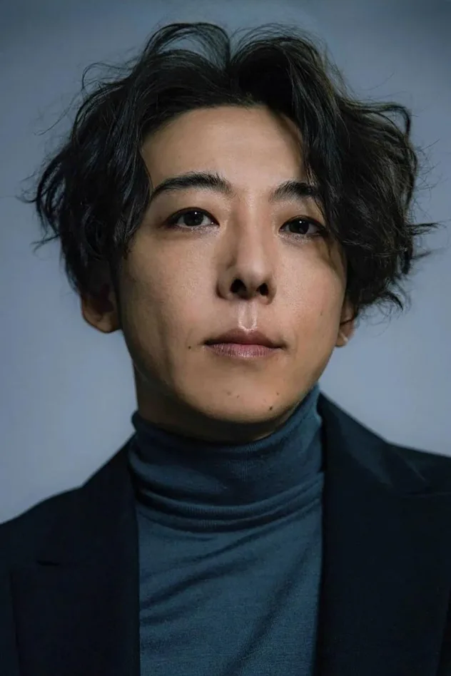 Issey Takahashi fotoğrafı