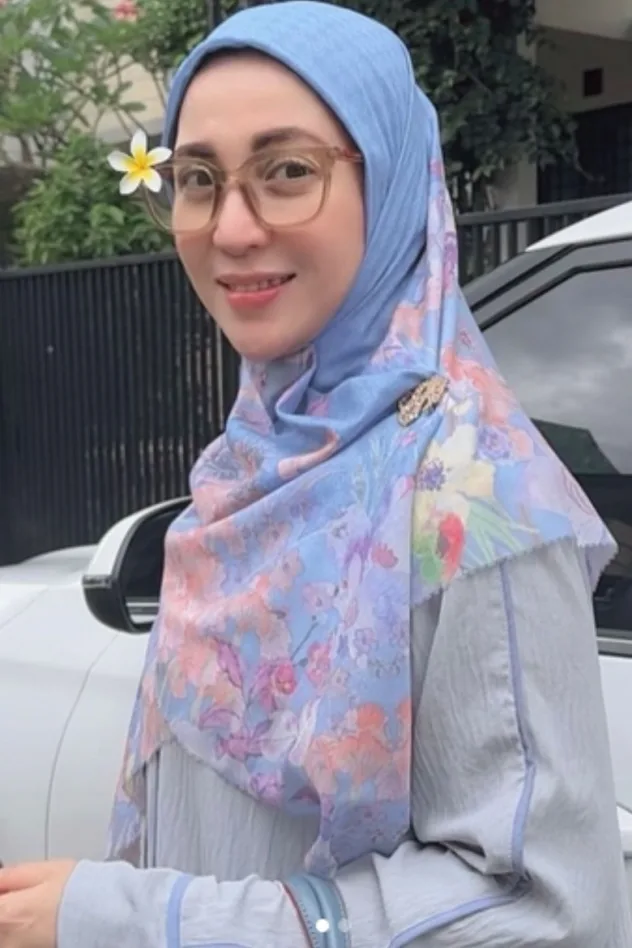 Devi Permatasari fotoğrafı