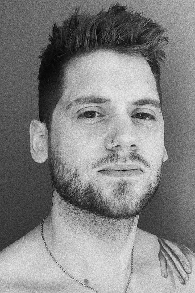 Tony Oller fotoğrafı