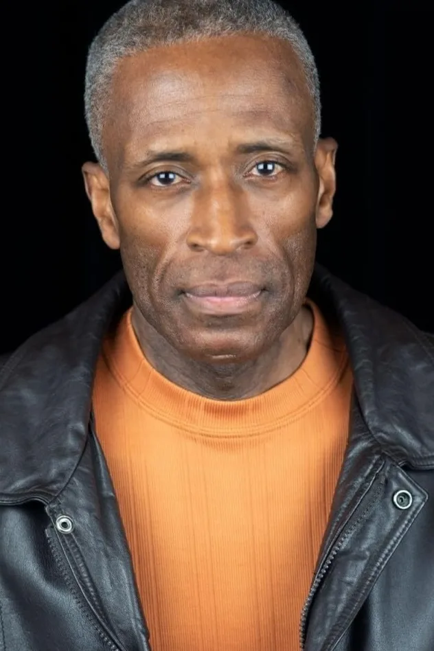 John E. Brownlee fotoğrafı