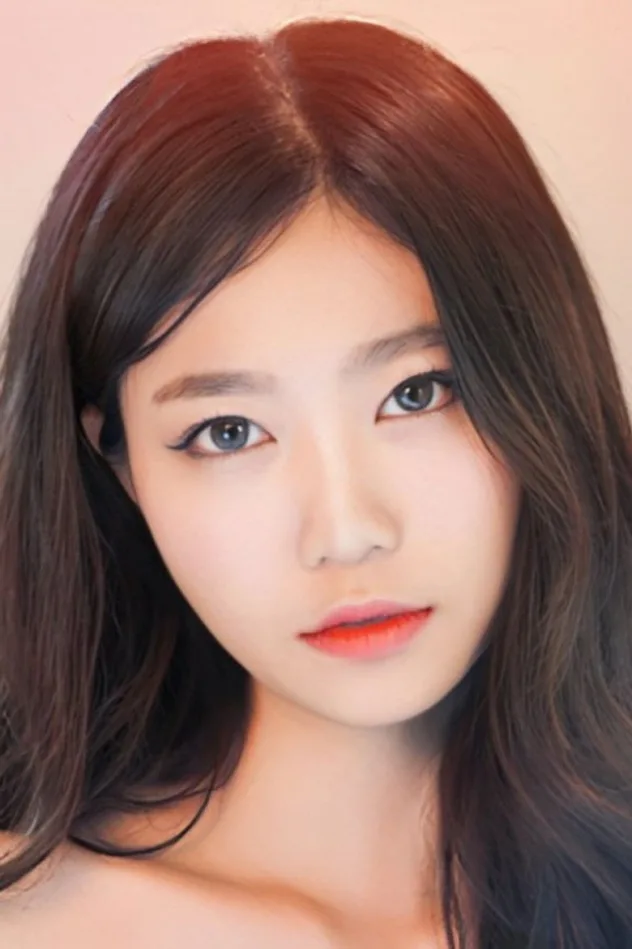 Yoon Yool fotoğrafı