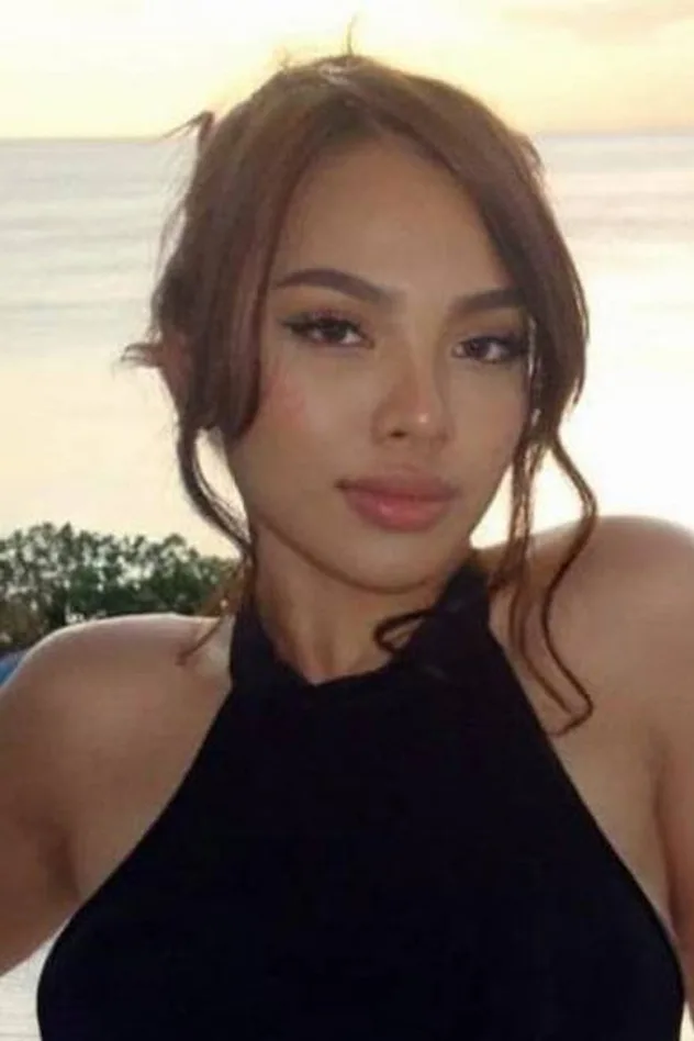 Mia Cruz fotoğrafı