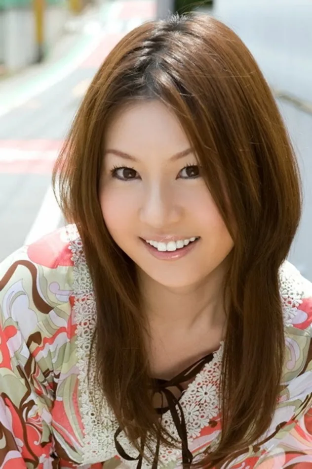 Yui Tatsumi fotoğrafı