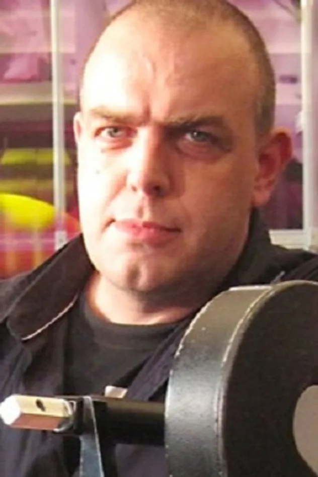 Mike Leeder fotoğrafı