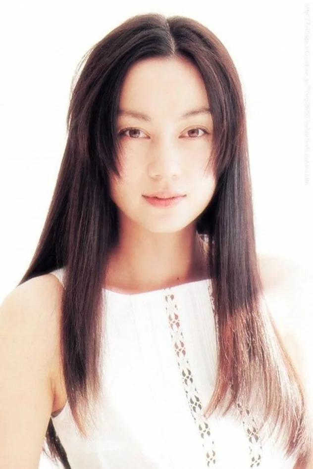 伊野尾理枝 fotoğrafı