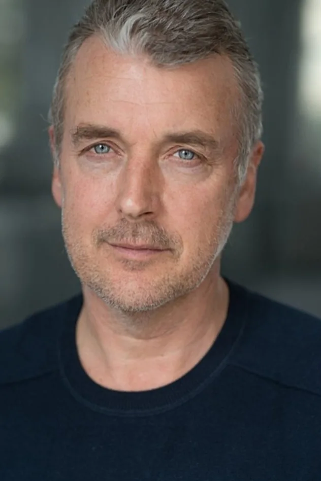 Euan Macnaughton fotoğrafı