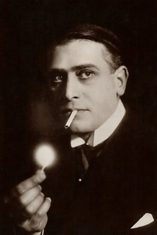 René Alexandre fotoğrafı