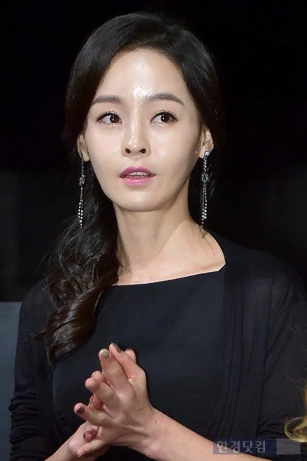 Yoon Sul-hee fotoğrafı