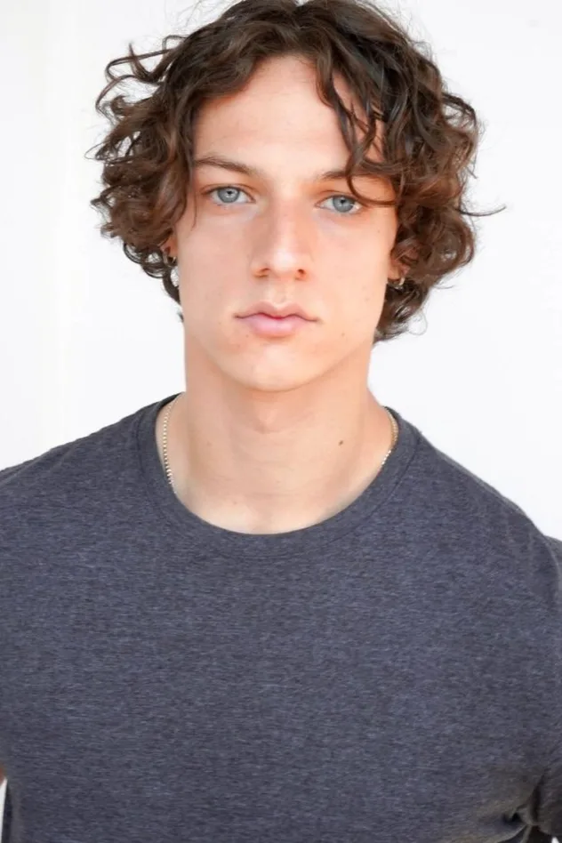 Luke Pierre Roness fotoğrafı