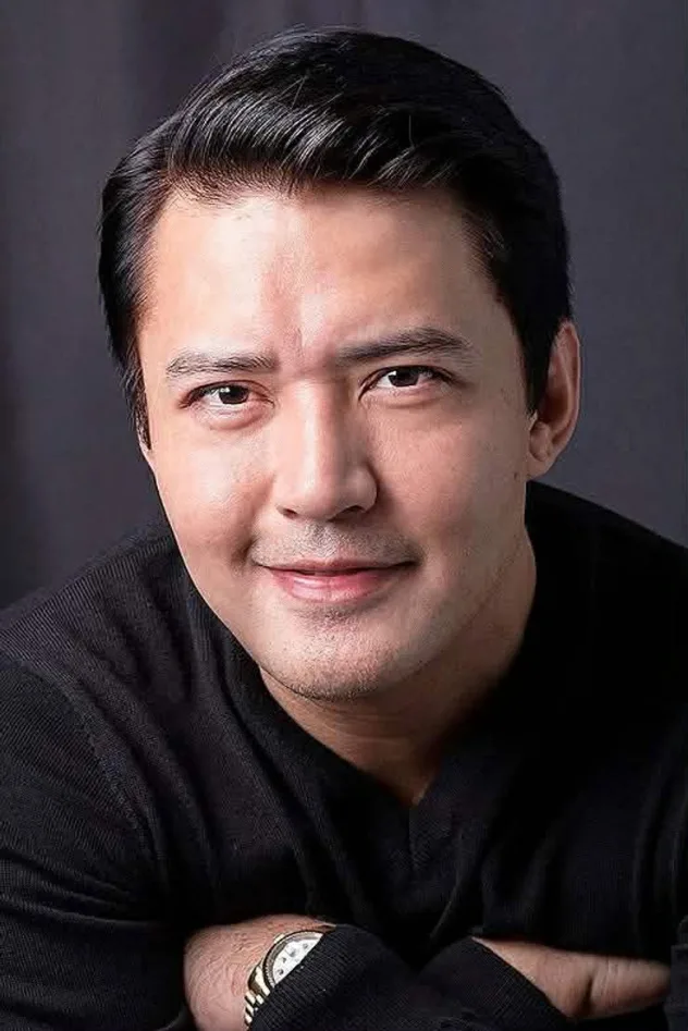 Mark Anthony Fernandez fotoğrafı