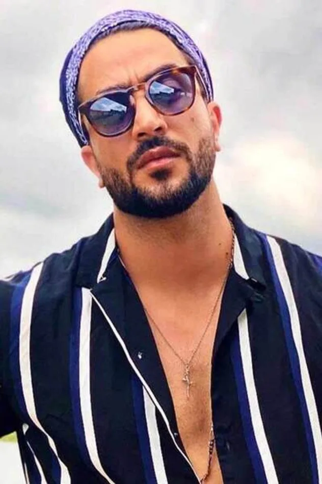 Aly Goni fotoğrafı