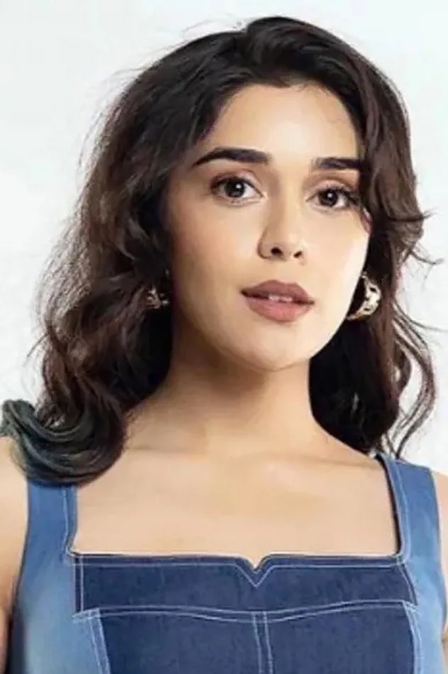 Eisha Singh fotoğrafı