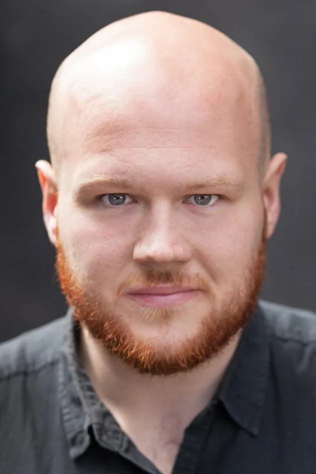 James Beaumont fotoğrafı
