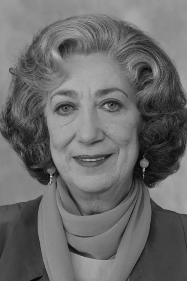 Julie Bovasso fotoğrafı
