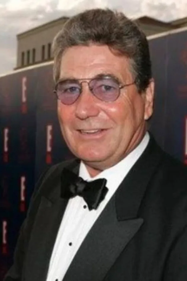 Vic Armstrong fotoğrafı