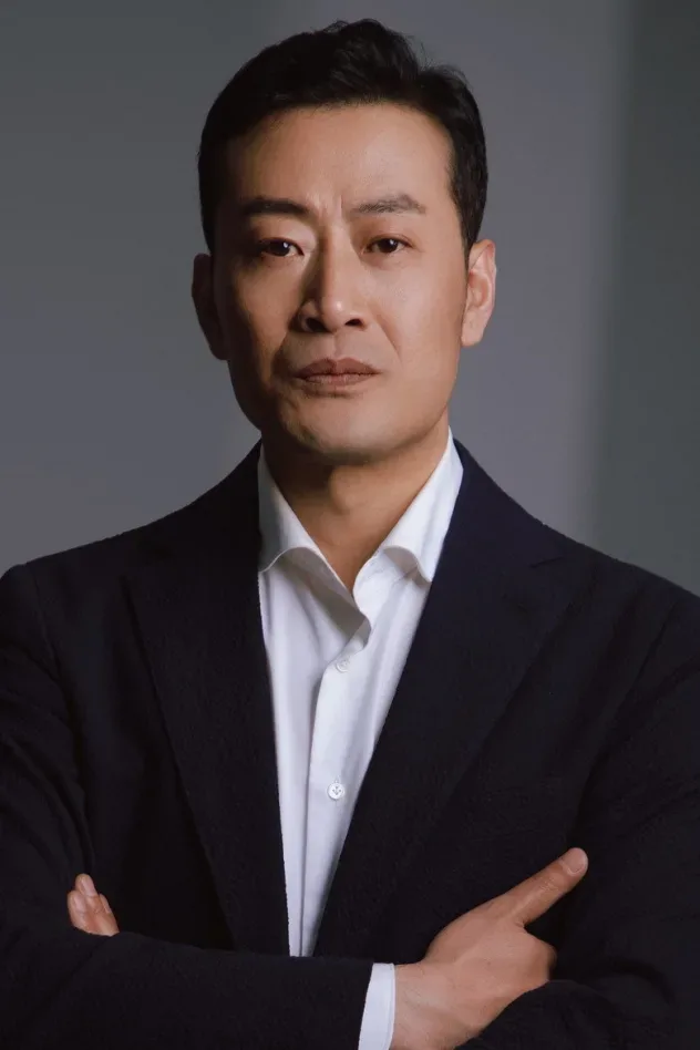 闫鹏 için kapak görseli