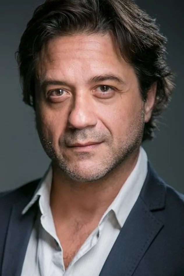 Enrique Arce fotoğrafı