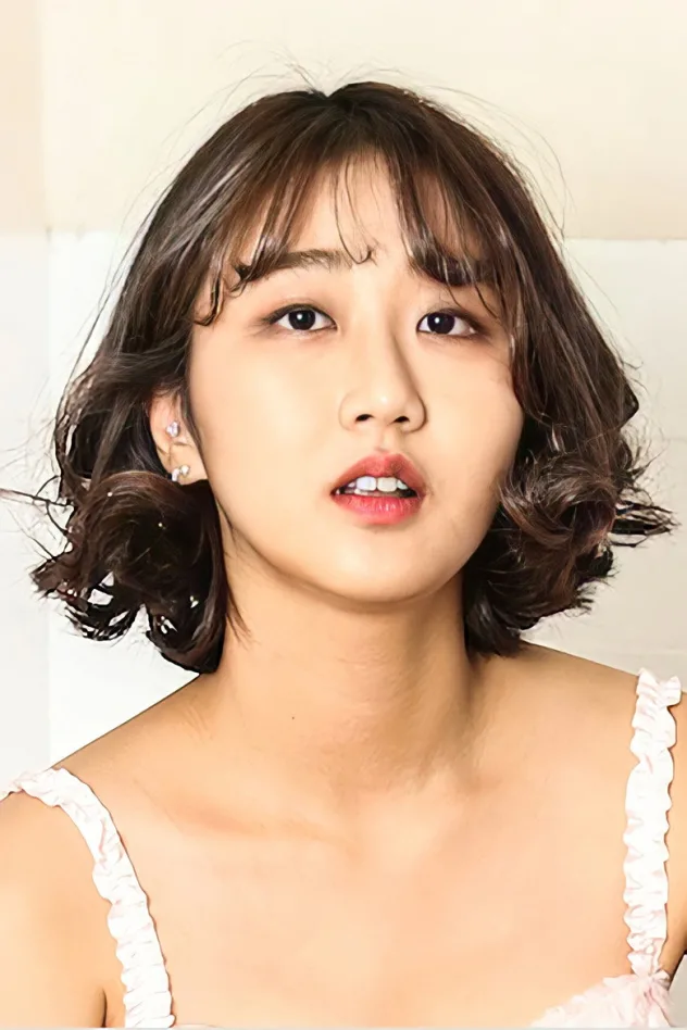 Yoo Ji-won fotoğrafı