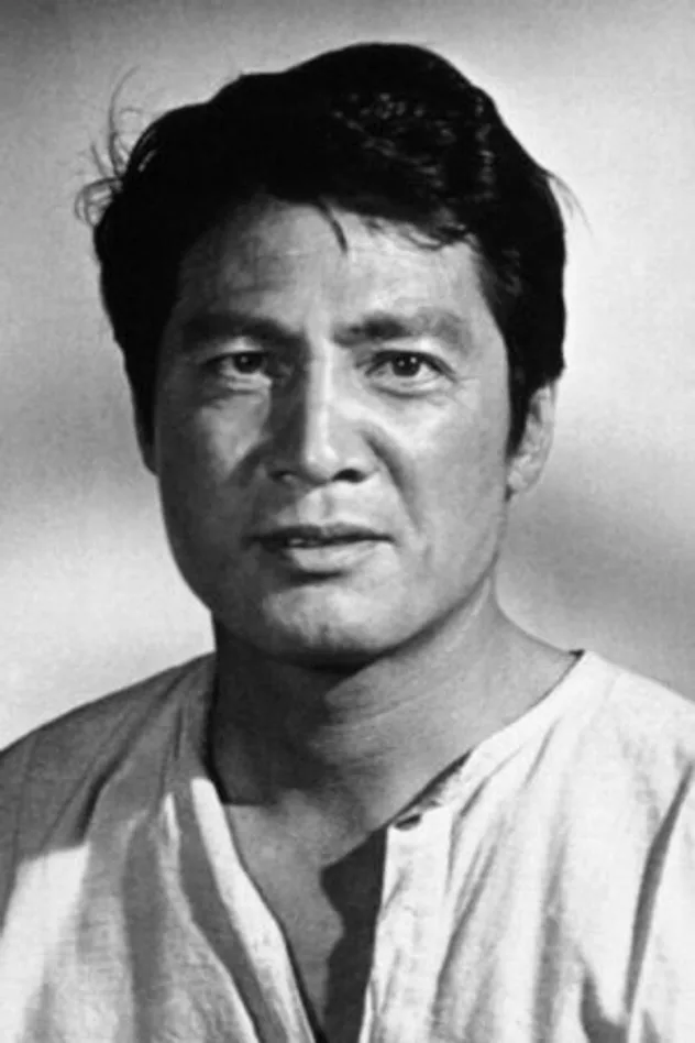 岡田英次 fotoğrafı