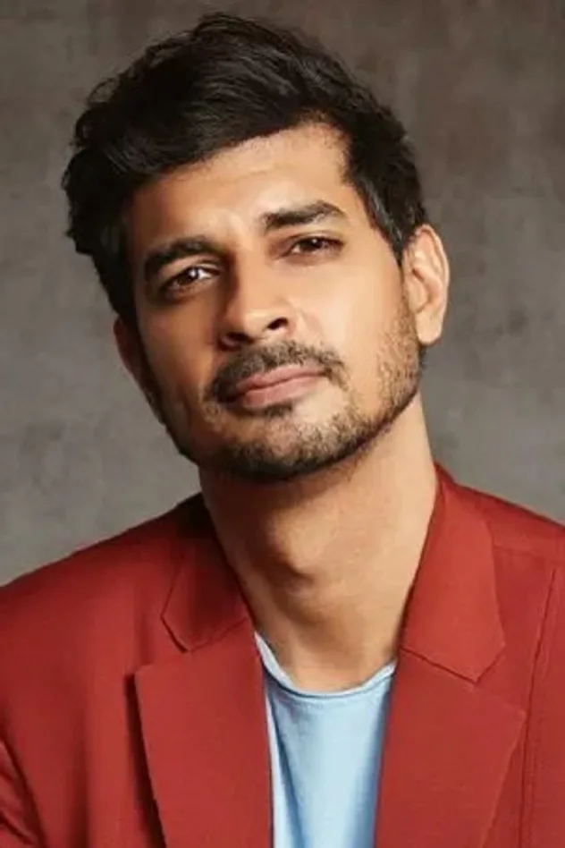Tahir Raj Bhasin fotoğrafı