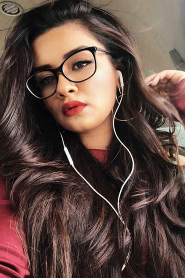 Avneet Kaur fotoğrafı