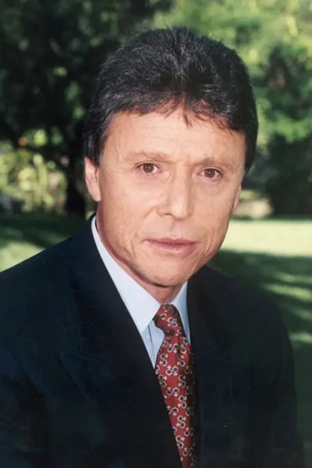 Cover image for Enrique Novi