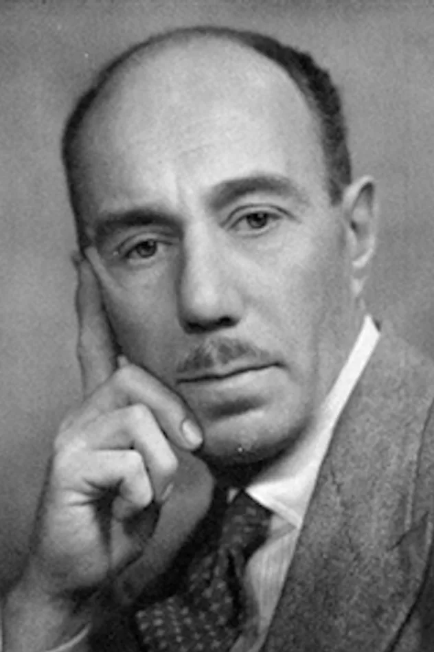 Arthur Hambling fotoğrafı