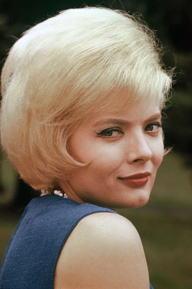 Corinne Marchand fotoğrafı