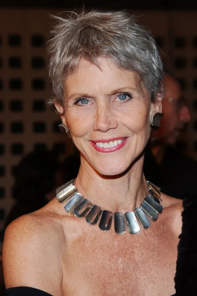صورة الغلاف لـ Shannon Wilcox