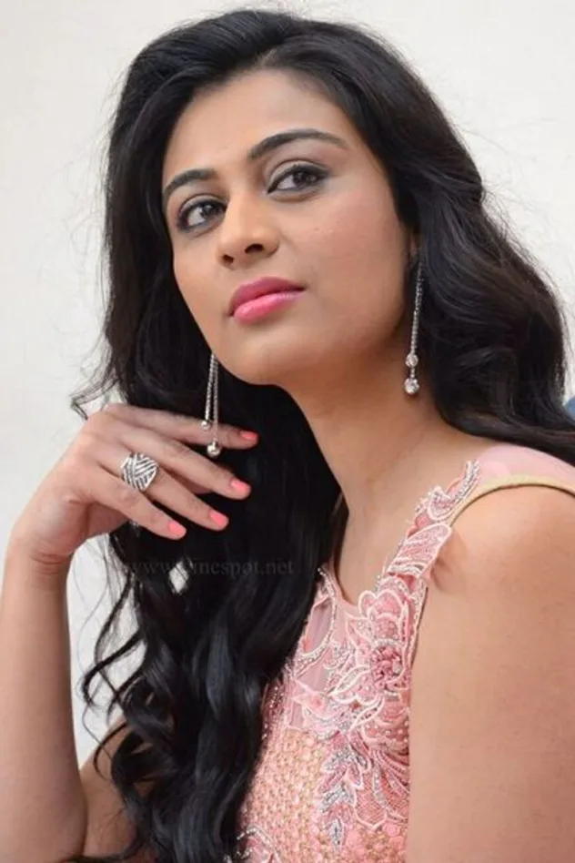 Neha Hinge fotoğrafı