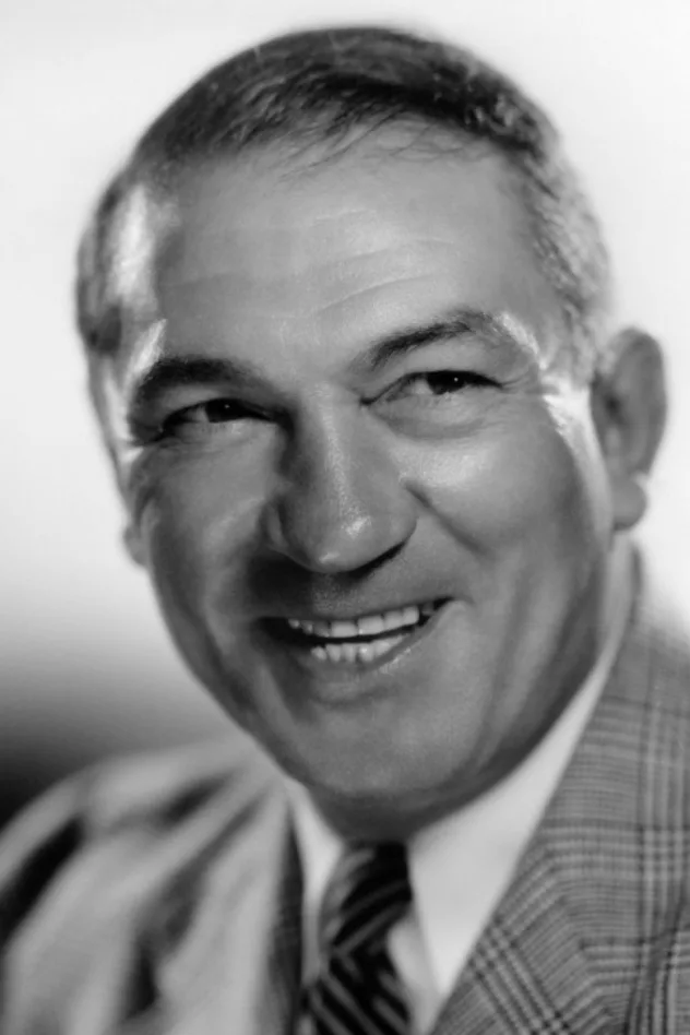 Victor McLaglen fotoğrafı