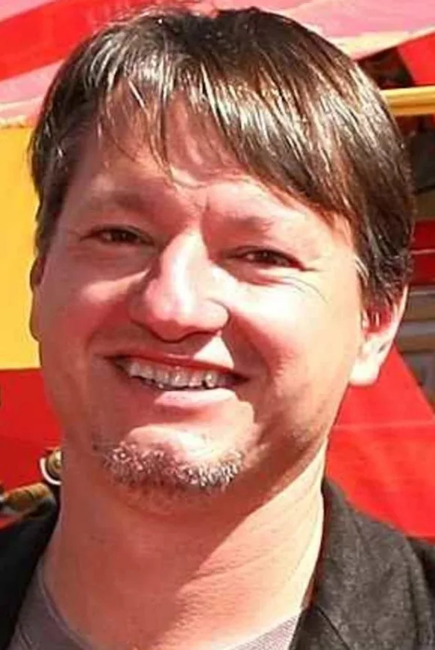 Cyrus Voris fotoğrafı