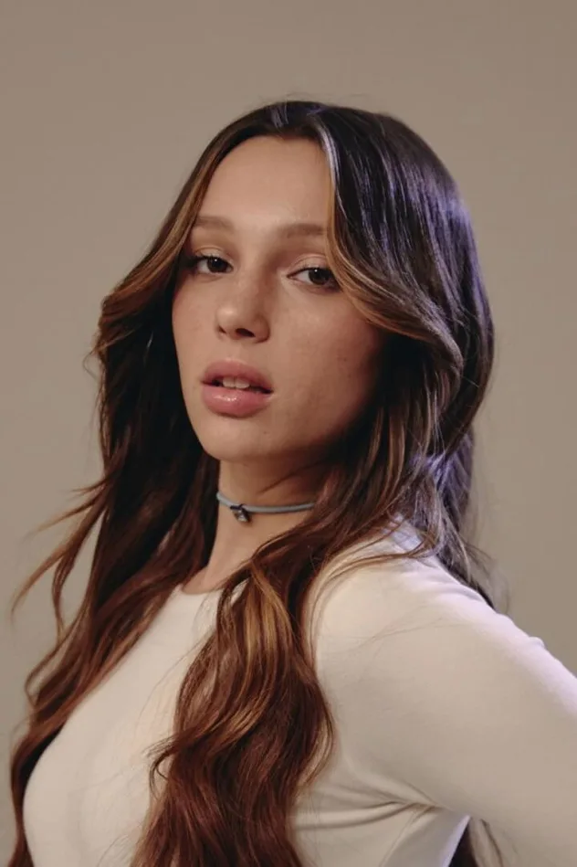 Sarah Toscano fotoğrafı
