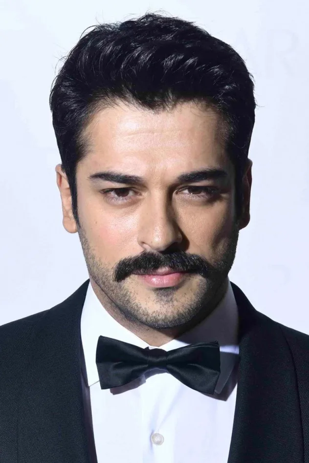 Burak Özçivit fotoğrafı