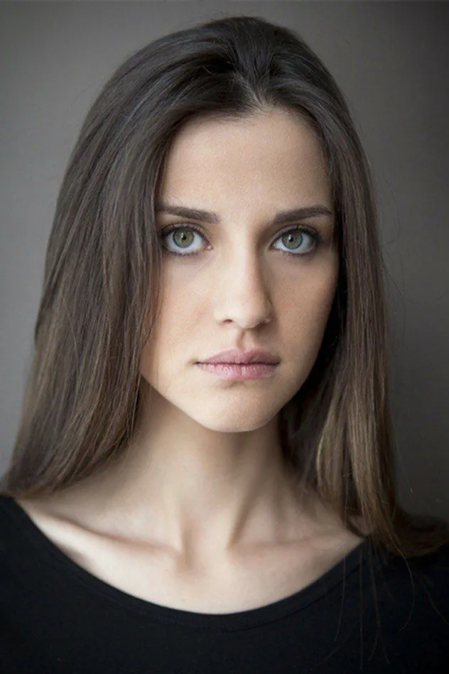 İrem Helvacıoğlu fotoğrafı
