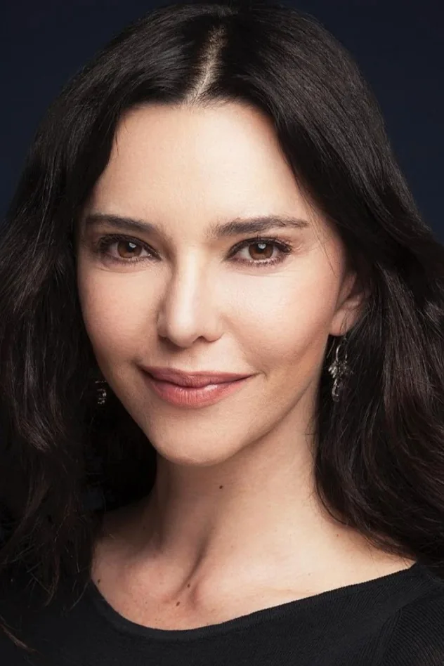 Hande Ataizi fotoğrafı