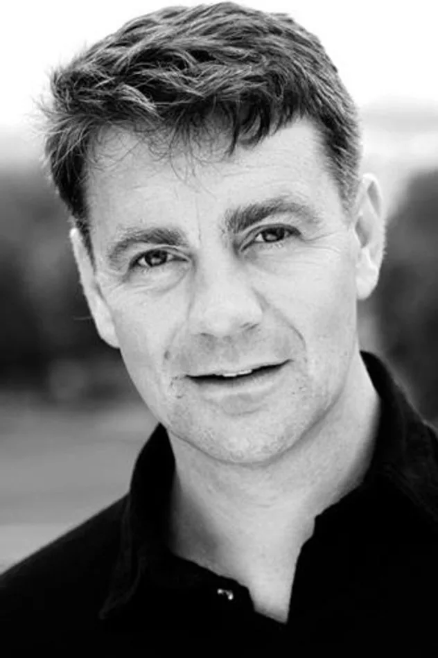 Alexander Hanson fotoğrafı