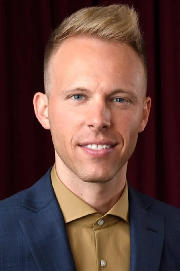 Justin Paul fotoğrafı